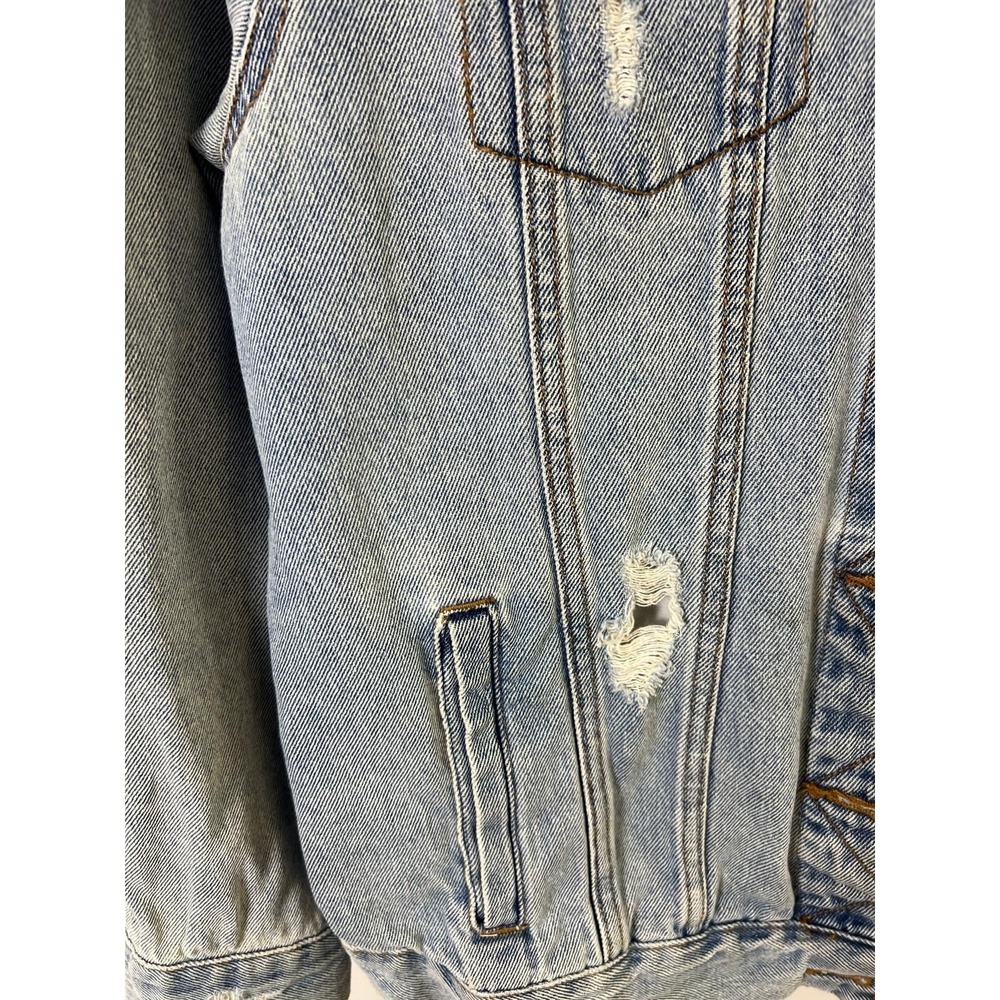 Time and Tru Denim Jacket Womens S Light Wash Excellent Distressed Trucker - Picture 4 of 16